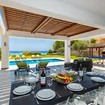 Villa Dionysos *